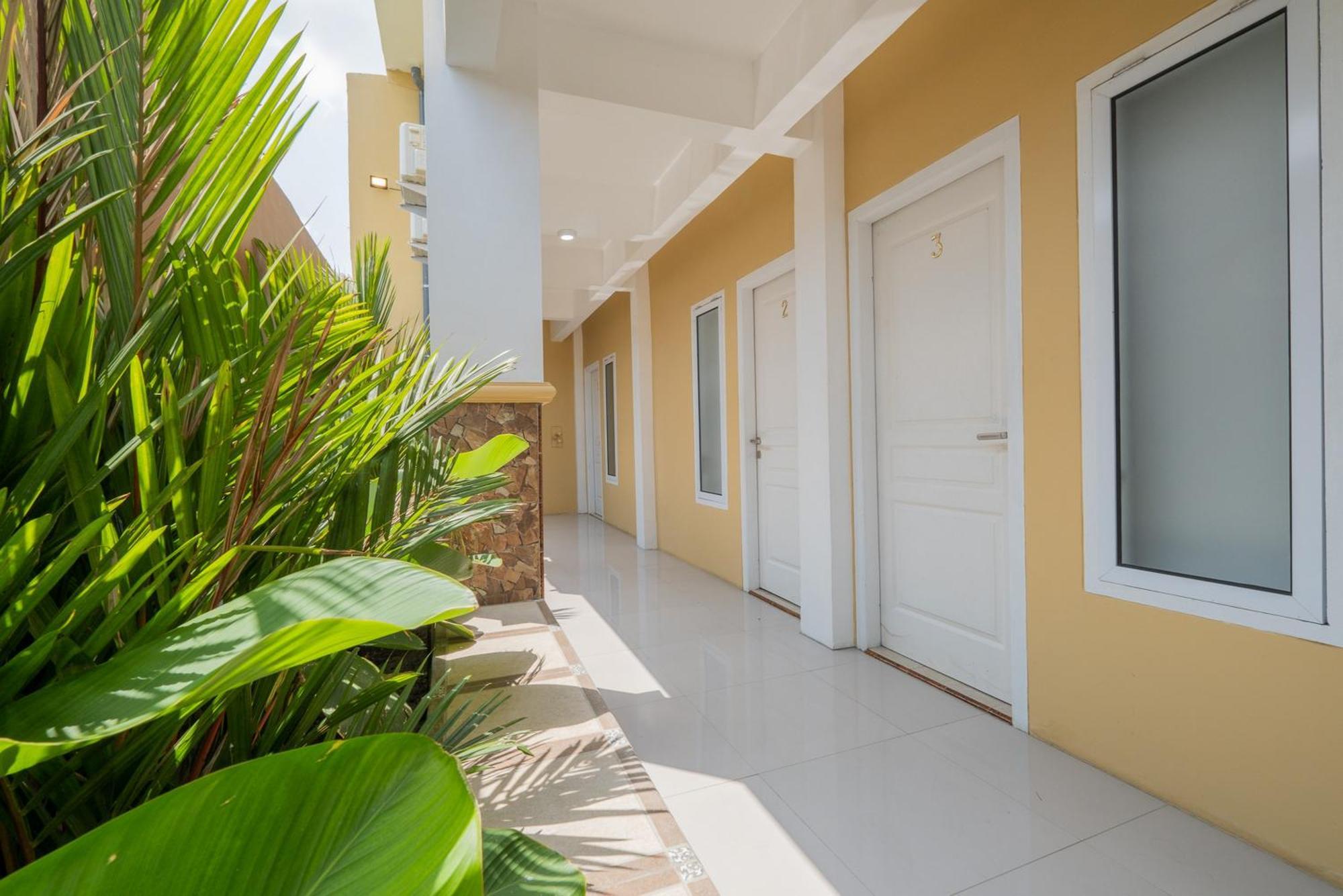 Reddoorz Syariah Near Rsud Dr Iskak Tulungagung Hotel Kedungwaru Exterior photo
