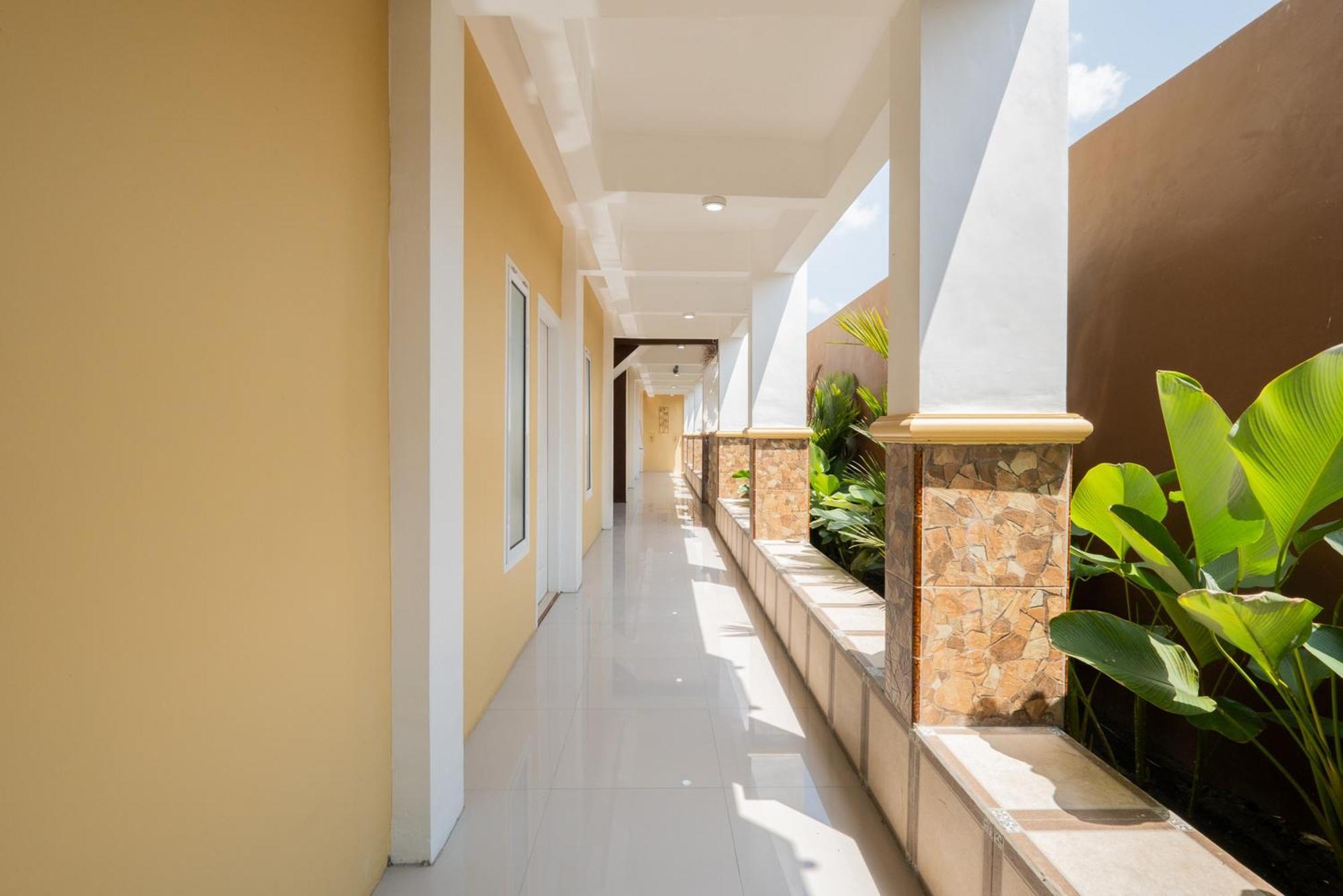 Reddoorz Syariah Near Rsud Dr Iskak Tulungagung Hotel Kedungwaru Exterior photo
